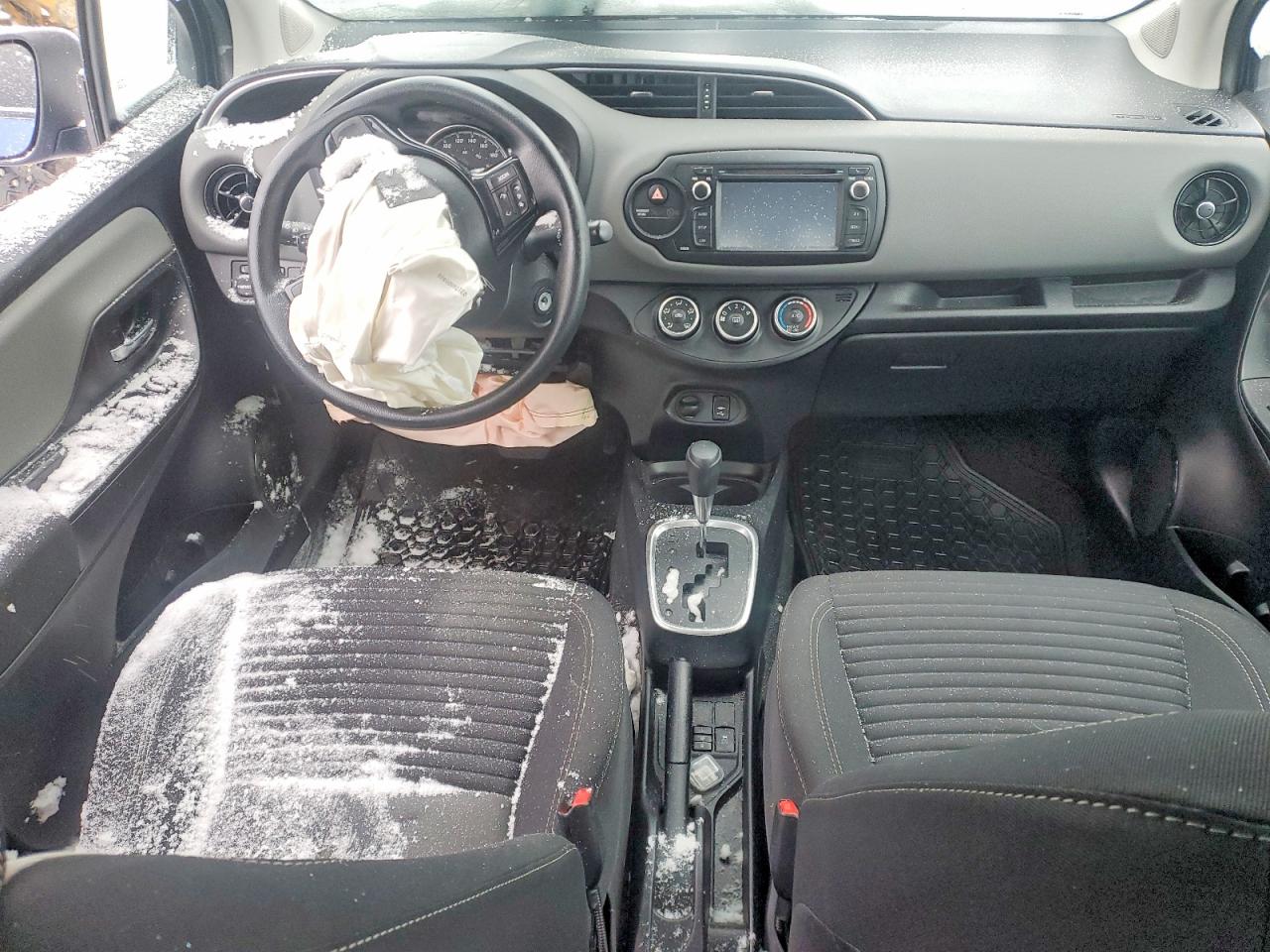 2018 TOYOTA YARIS L photo 8