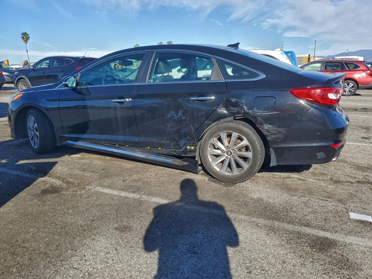 2016 HYUNDAI SONATA SPORT photo 2