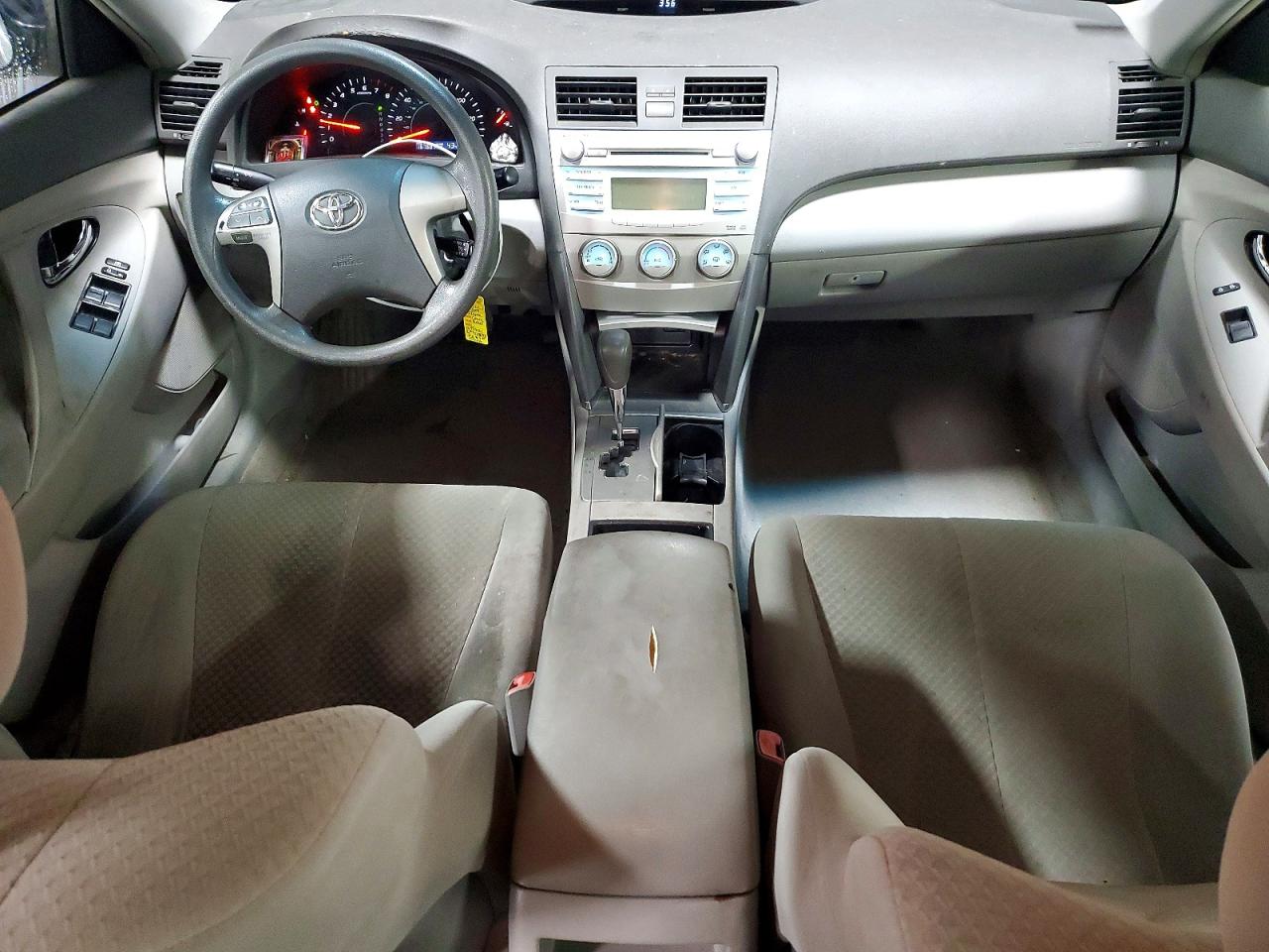 2009 TOYOTA CAMRY BASE photo 8