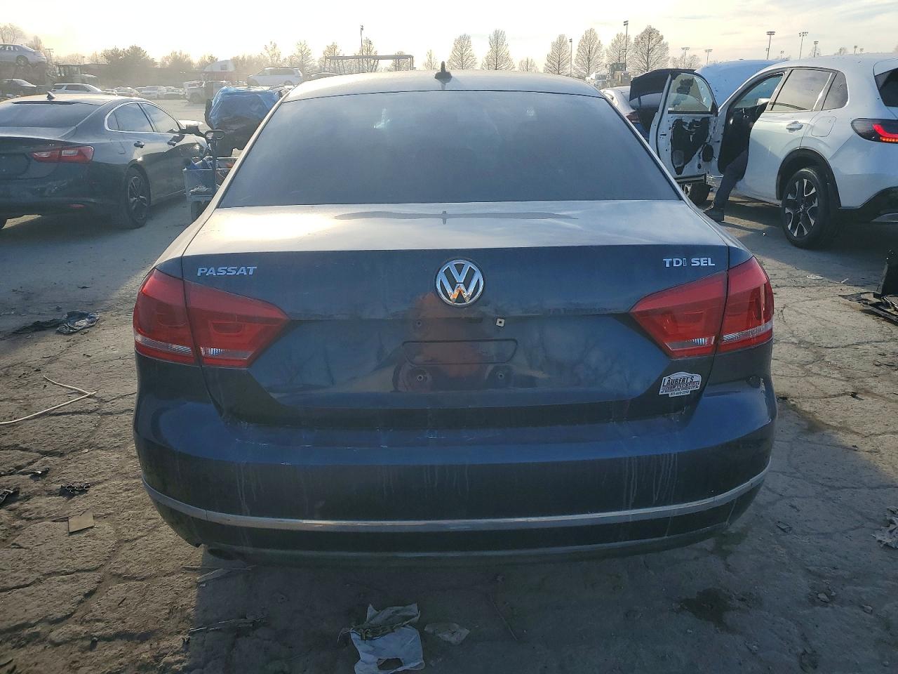 2012 VOLKSWAGEN PASSAT SEL photo 6