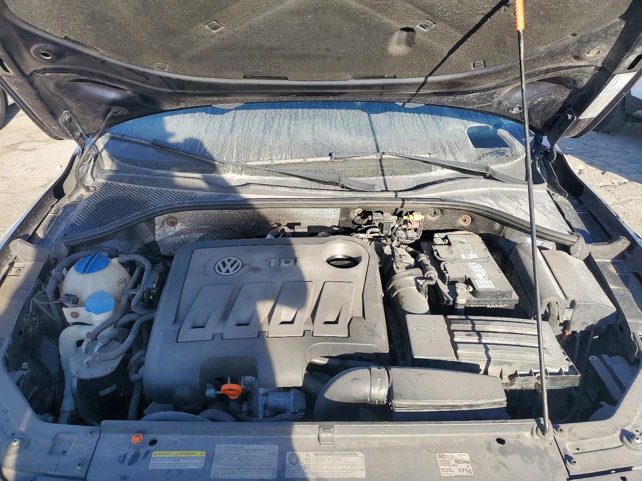 2012 VOLKSWAGEN PASSAT SEL photo 11