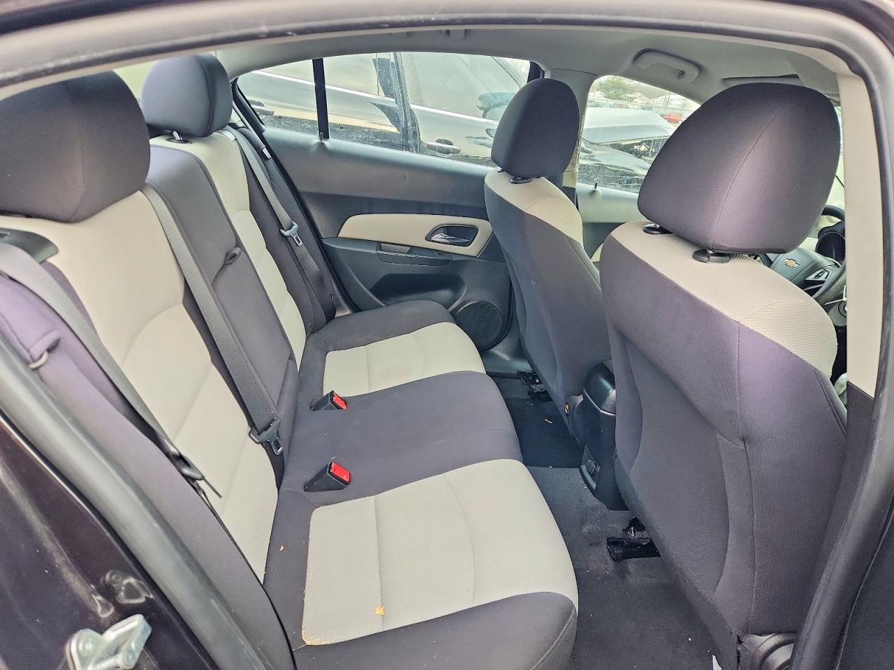 2014 CHEVROLET CRUZE LS photo 10