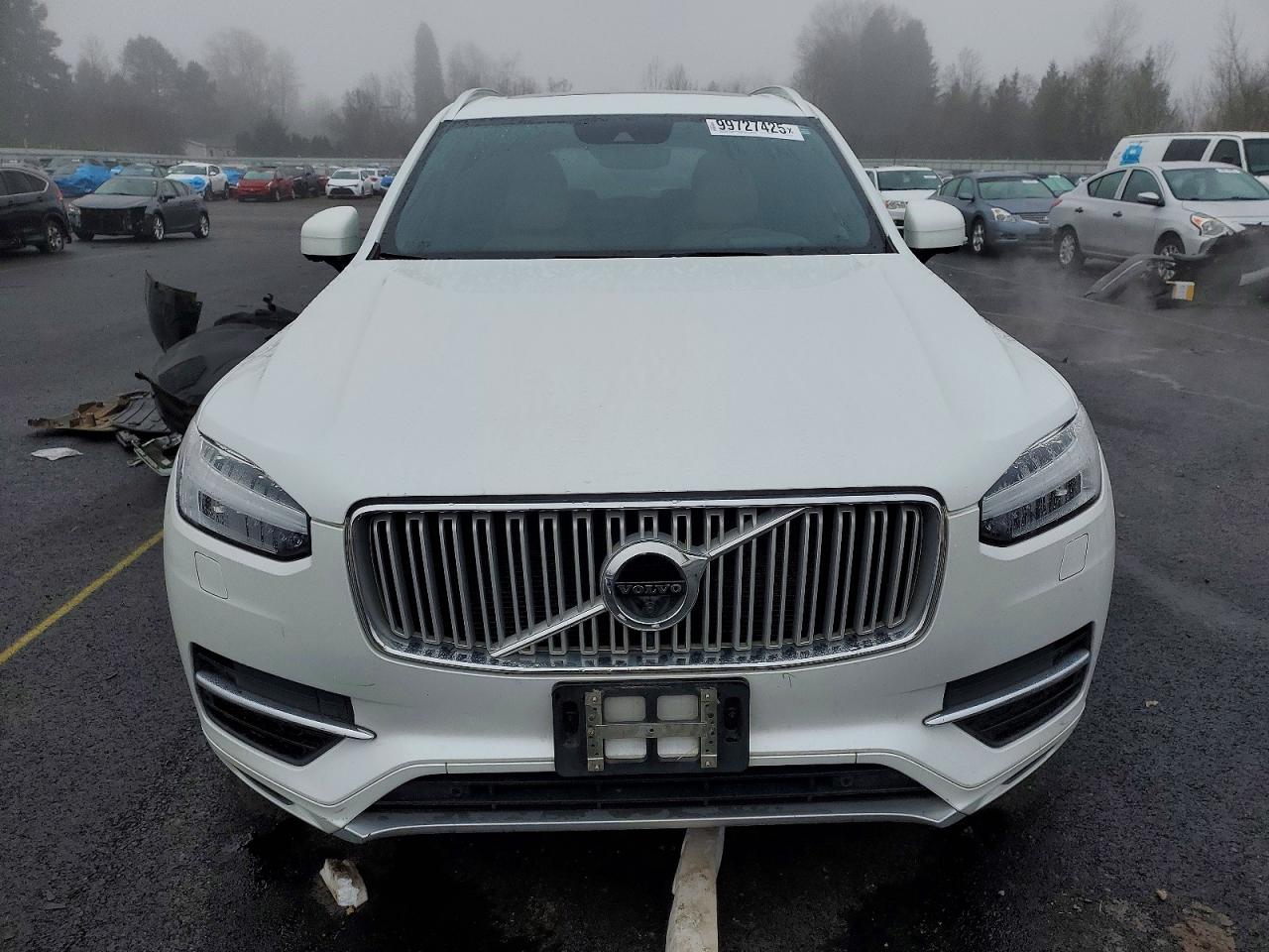 2017 VOLVO XC90 T8 photo 5