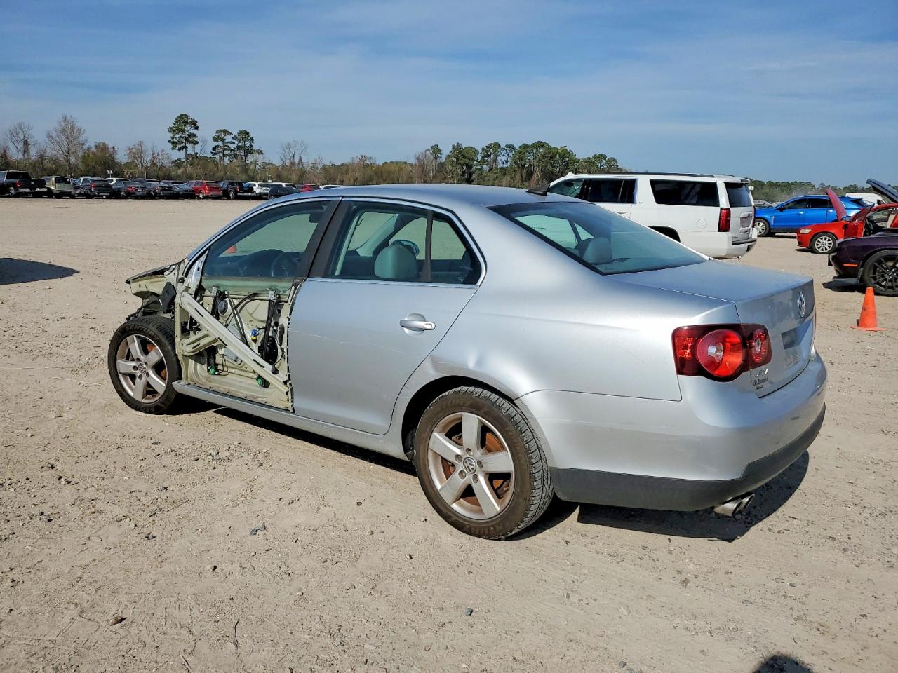 2008 VOLKSWAGEN JETTA SE photo 2