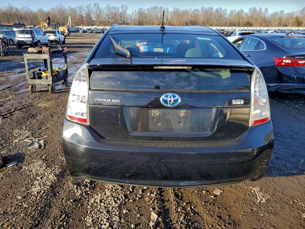 2010 TOYOTA PRIUS photo 6