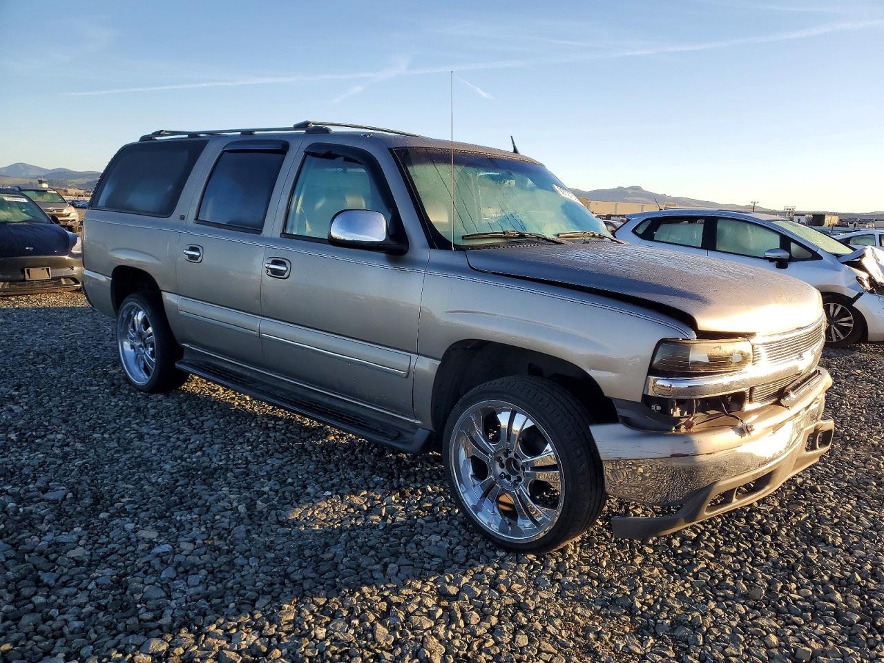 2001 CHEVROLET SUBURBAN C1500 photo 7