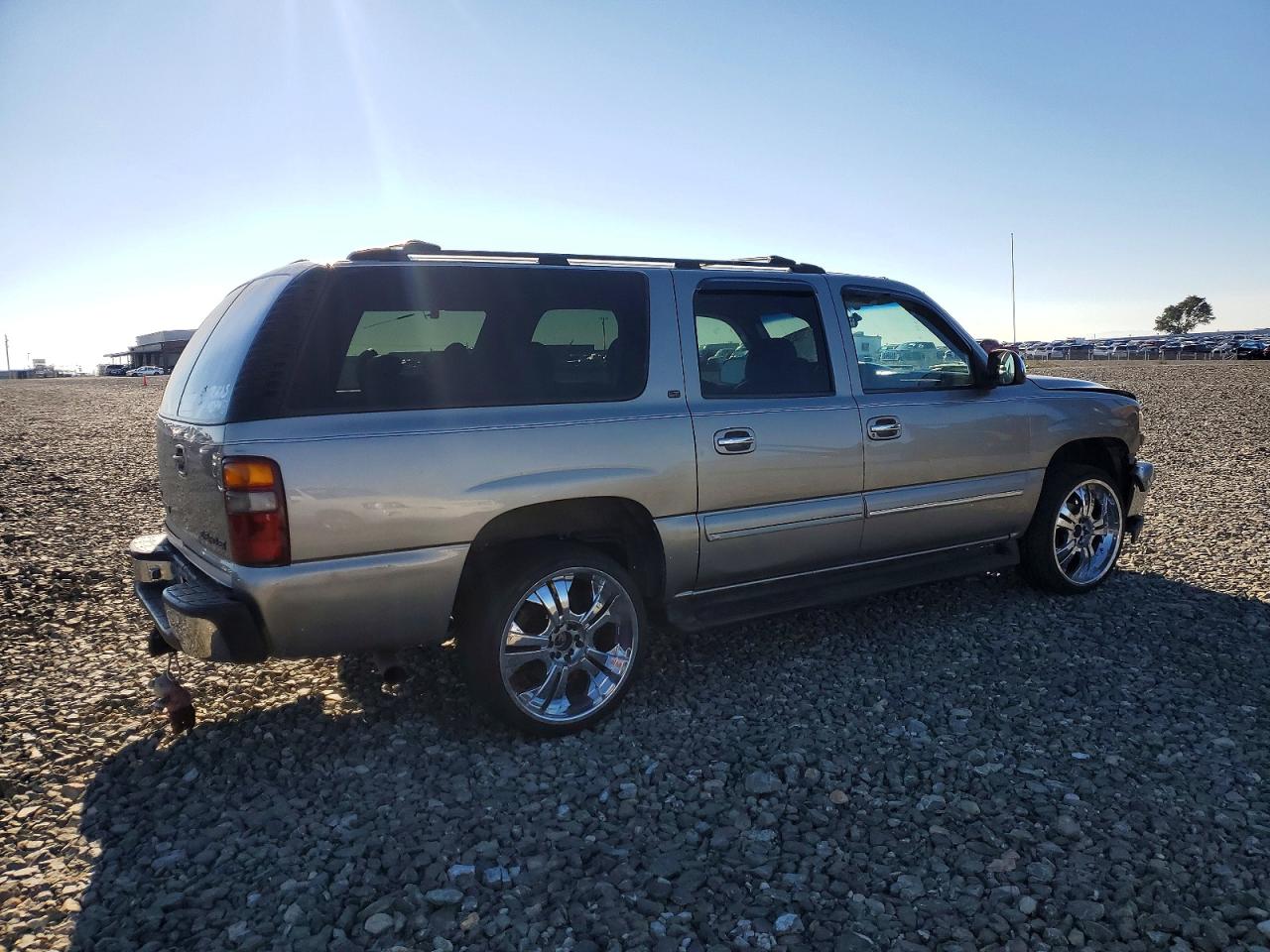 2001 CHEVROLET SUBURBAN C1500 photo 5