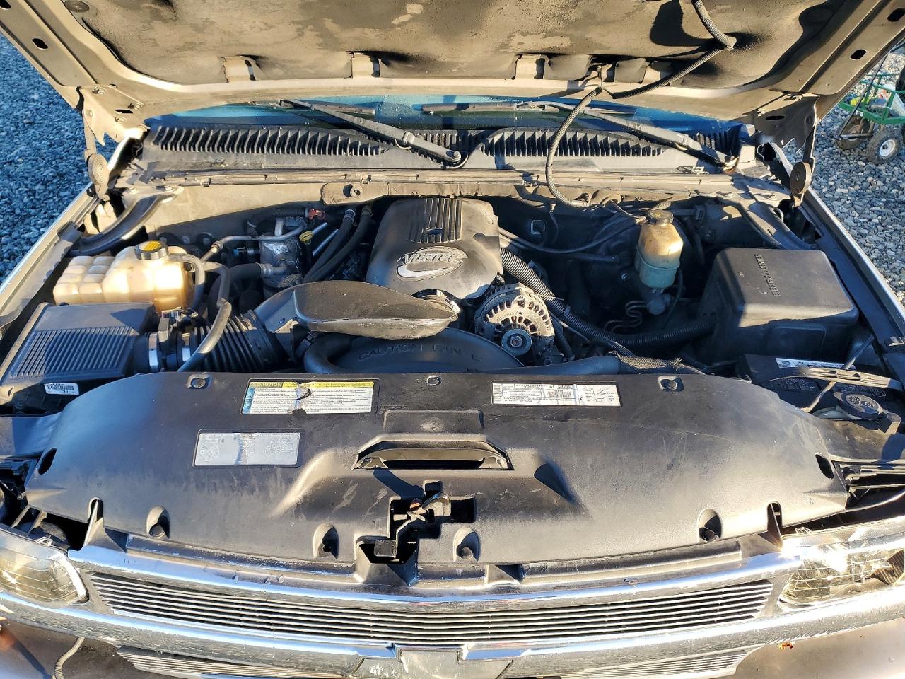 2001 CHEVROLET SUBURBAN C1500 photo 23