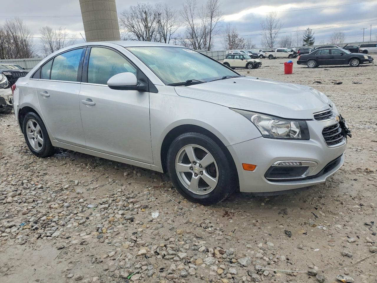 2016 CHEVROLET CRUZE LIMITED LT photo 4