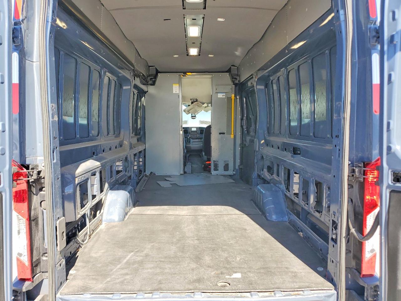 2020 FORD TRANSIT T-250 photo 10