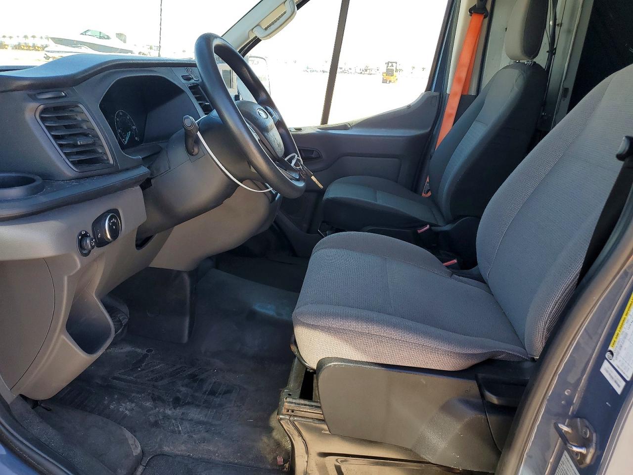 2020 FORD TRANSIT T-250 photo 7