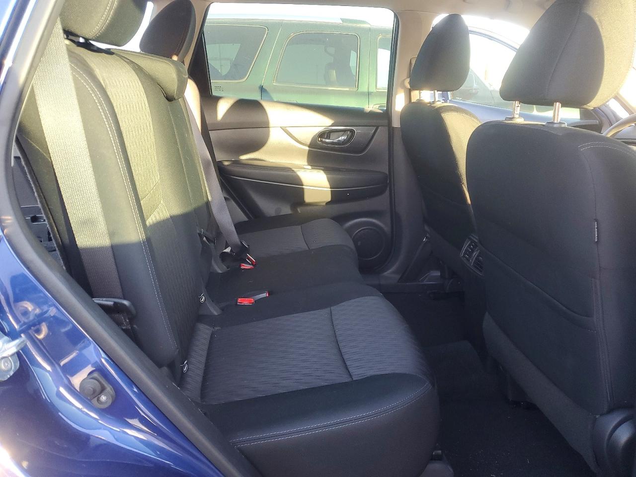 2018 NISSAN ROGUE S photo 10