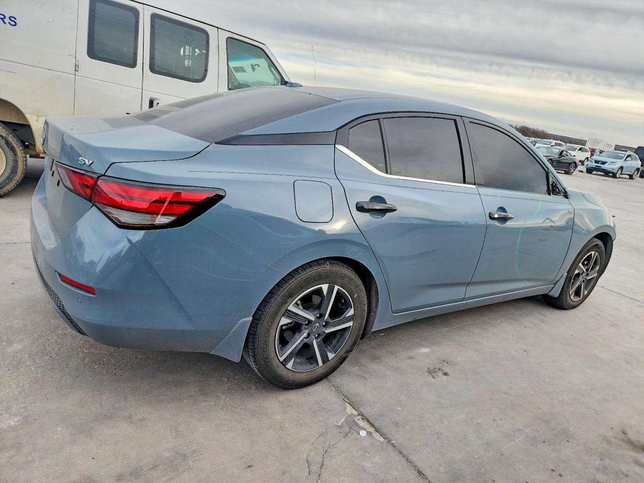 2024 NISSAN SENTRA SV photo 3