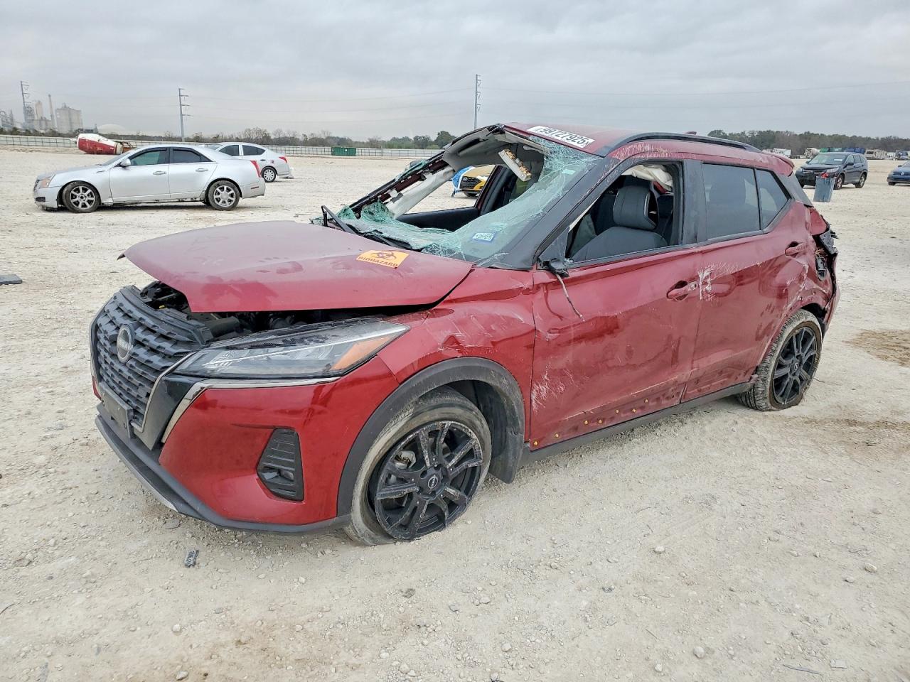 2023 NISSAN KICKS