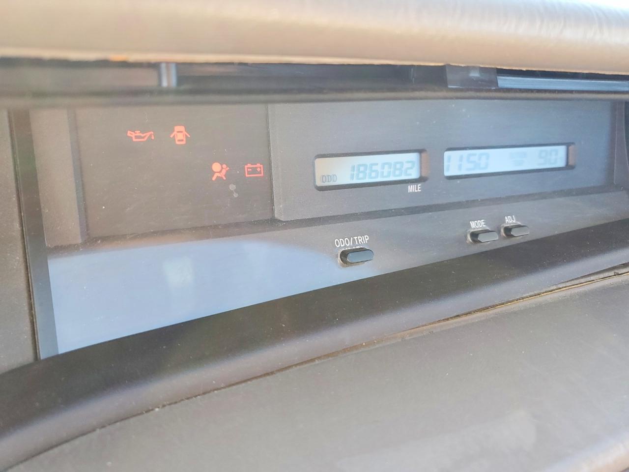 2000 TOYOTA AVALON XL photo 9