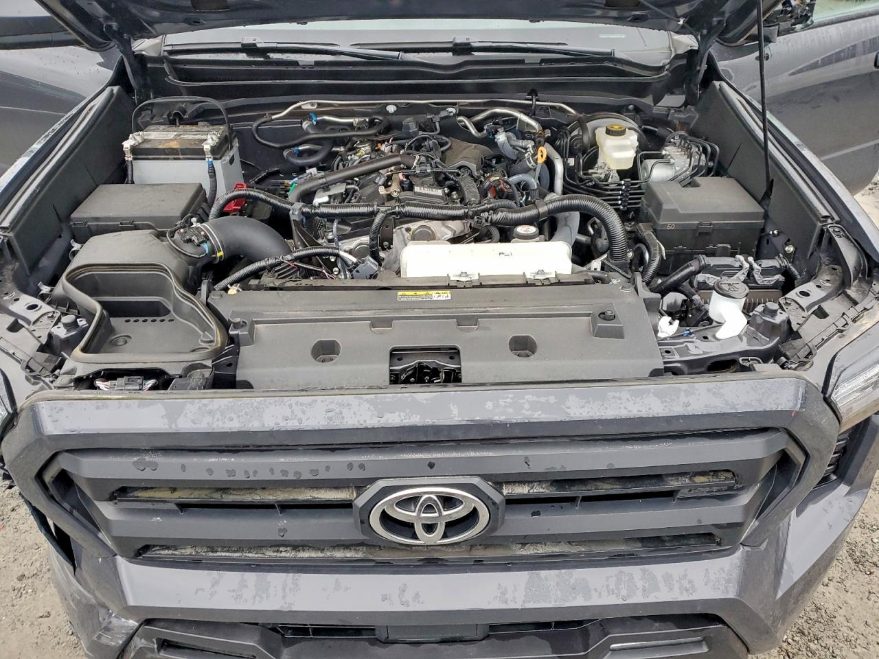 2024 TOYOTA TACOMA DOUBLE CAB photo 11