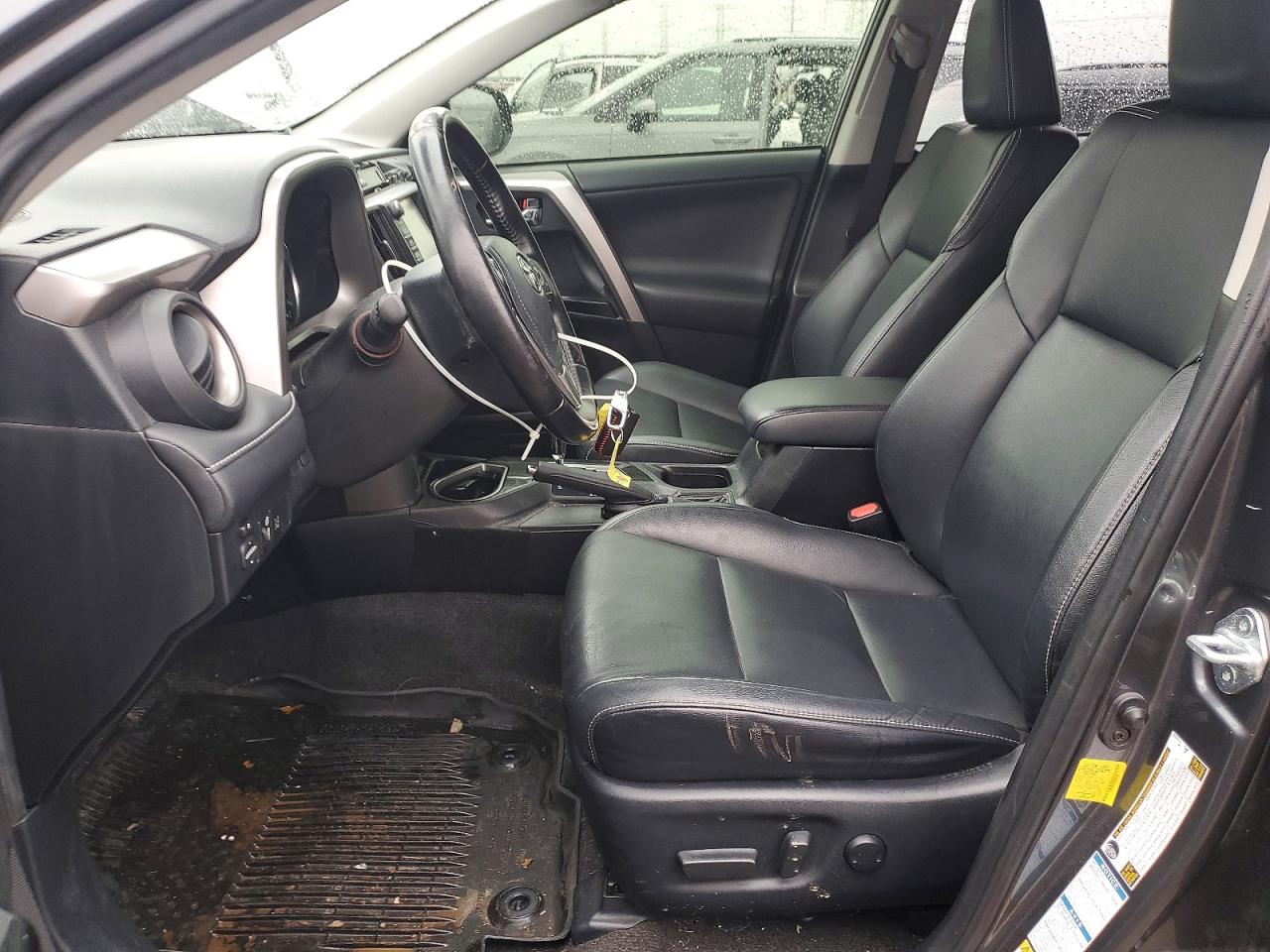 2016 TOYOTA RAV4 HV photo 7