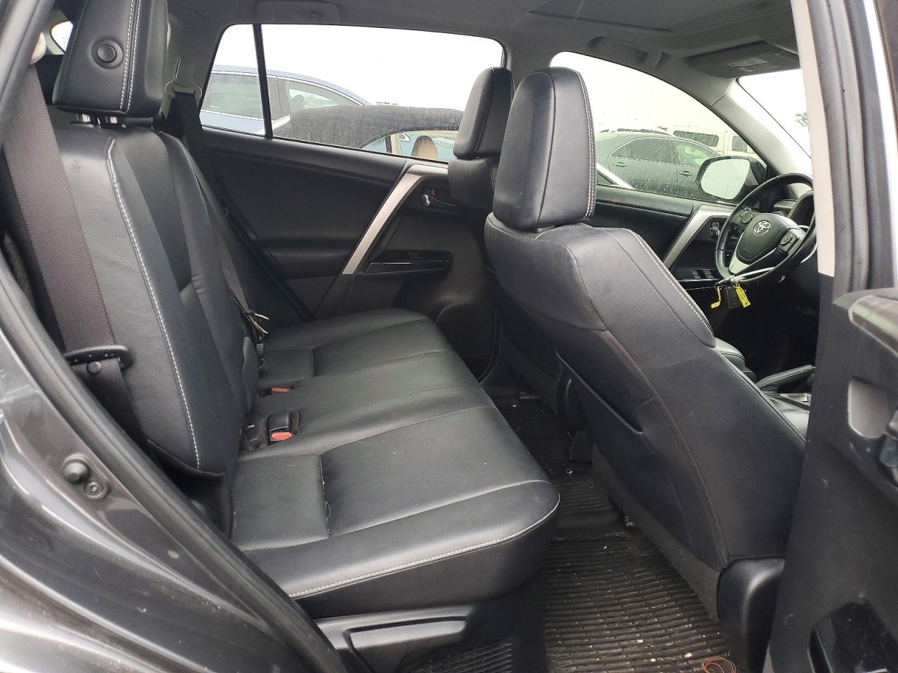 2016 TOYOTA RAV4 HV photo 10