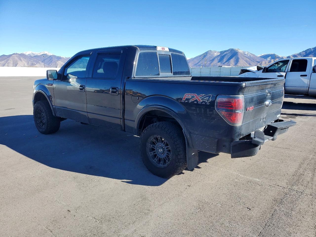 2013 FORD F150 SUPERCREW photo 2