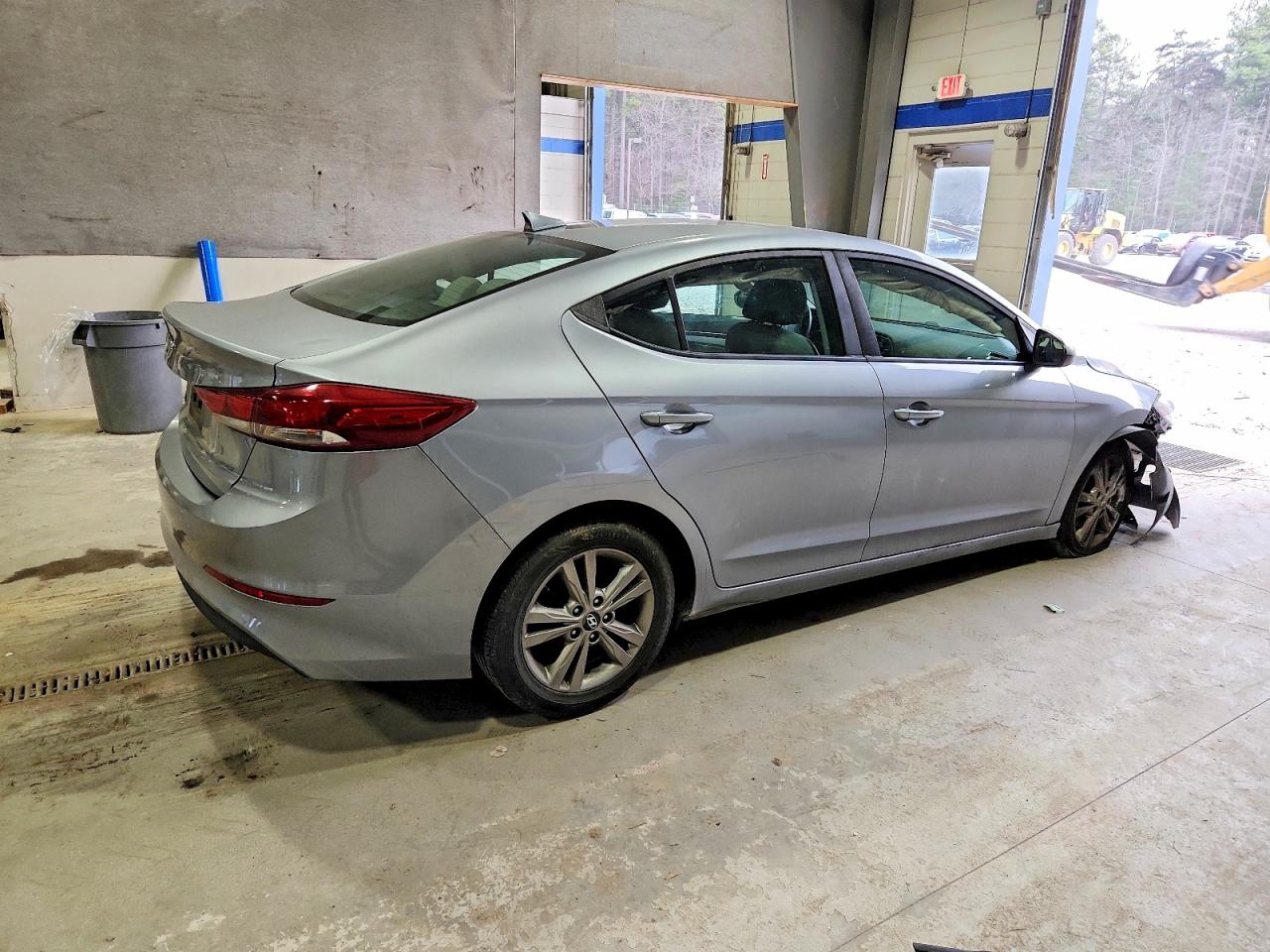 2017 HYUNDAI ELANTRA SE photo 3