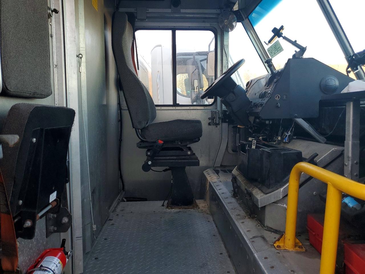 2020 FORD F59 photo 10