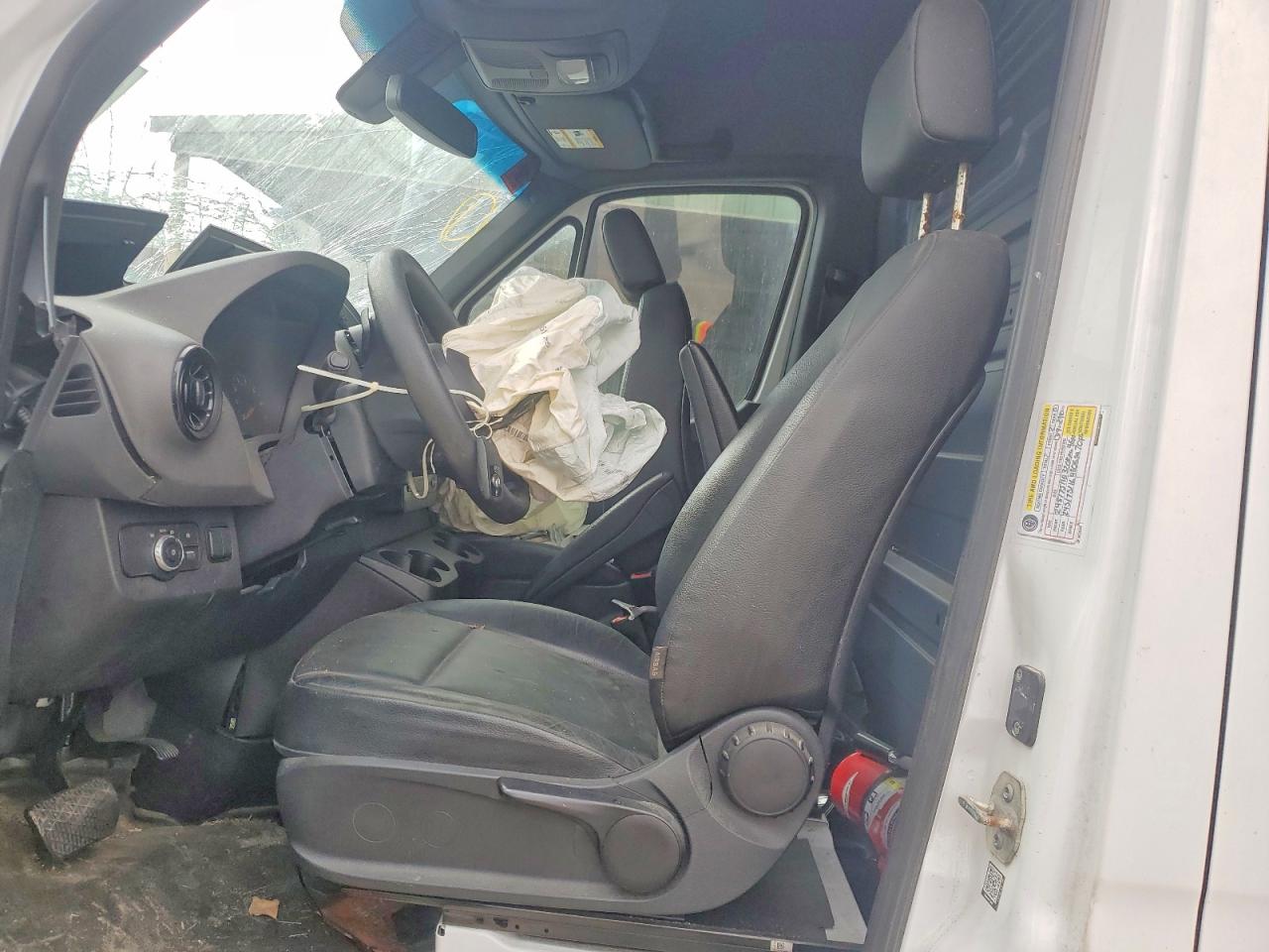 2022 MERCEDES BENZ SPRINTER 2500 UTILITY / SERVICE VAN photo 7