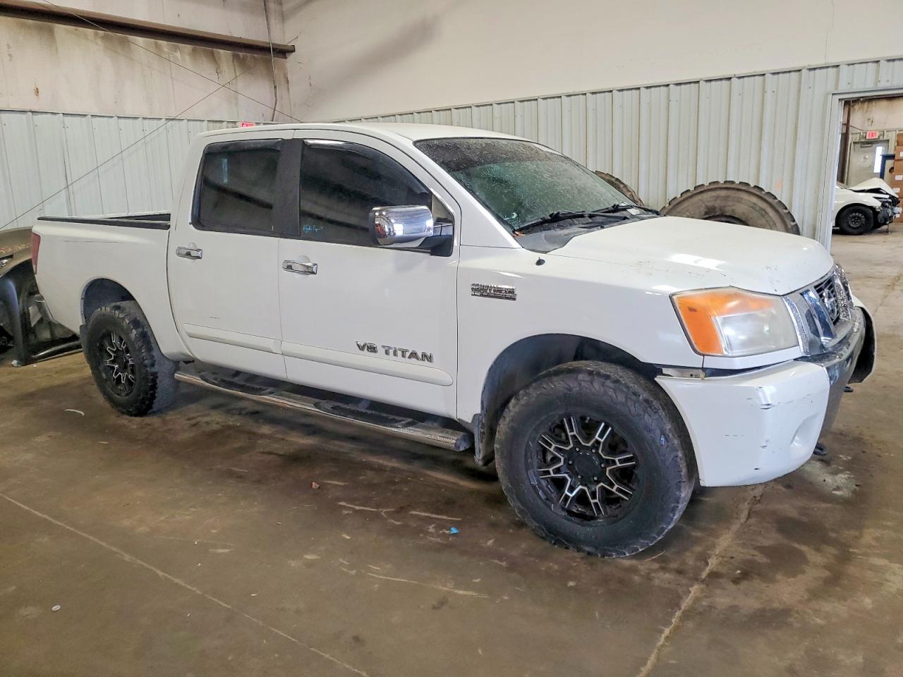 2011 NISSAN TITAN S photo 4