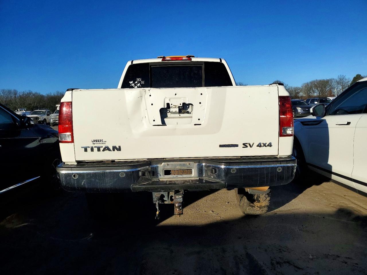 2011 NISSAN TITAN S photo 6