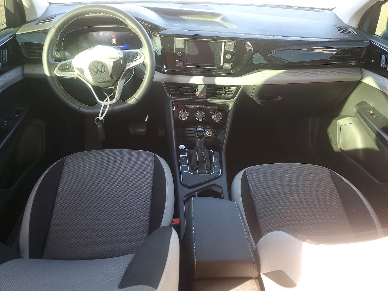 2024 VOLKSWAGEN TAOS S photo 8