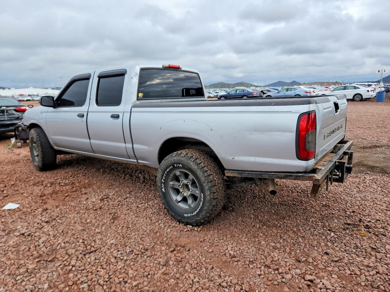 2003 NISSAN FRONTIER CREW CAB XE photo 2