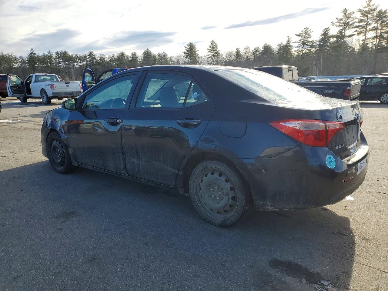 2019 TOYOTA COROLLA L photo 2