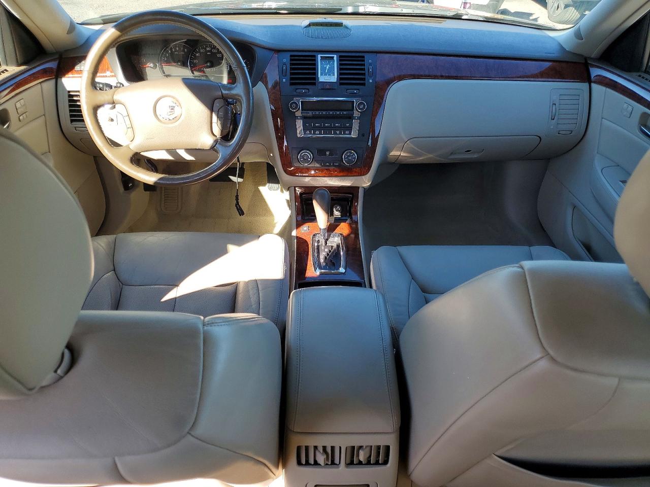 2006 CADILLAC DTS photo 22