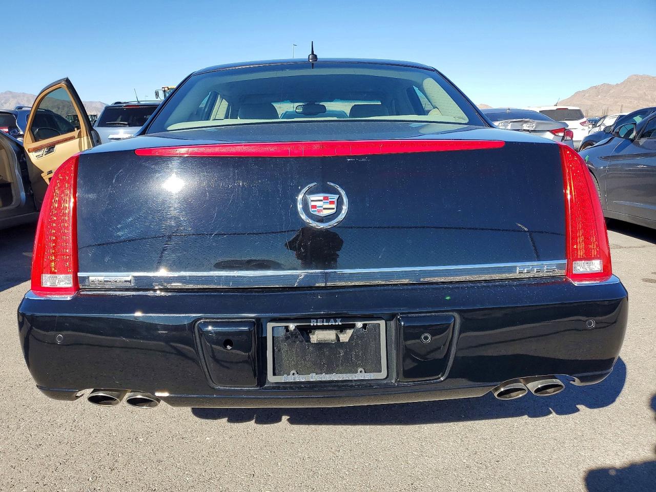 2006 CADILLAC DTS photo 16