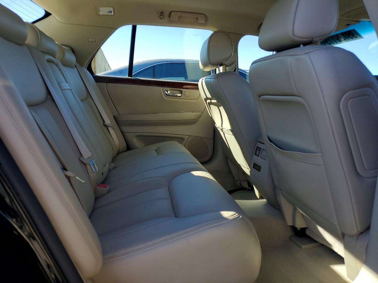 2006 CADILLAC DTS photo 28