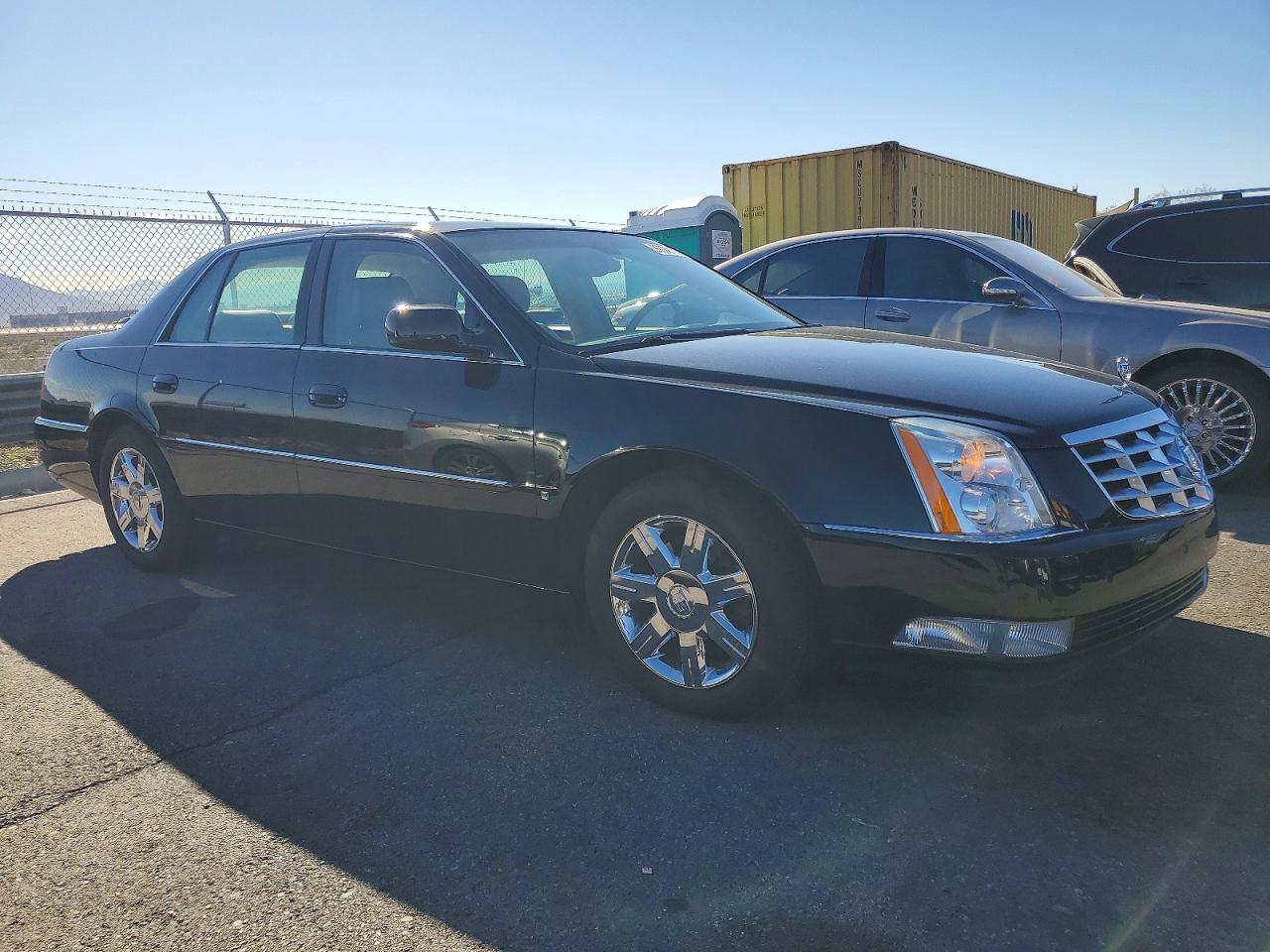 2006 CADILLAC DTS photo 10