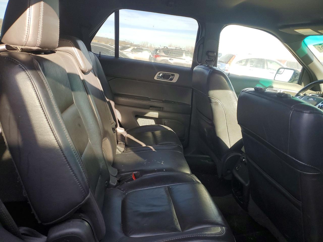 2011 FORD EXPLORER XLT photo 11