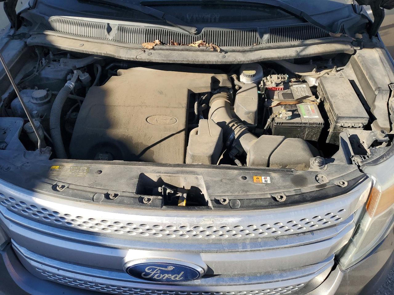 2011 FORD EXPLORER XLT photo 12