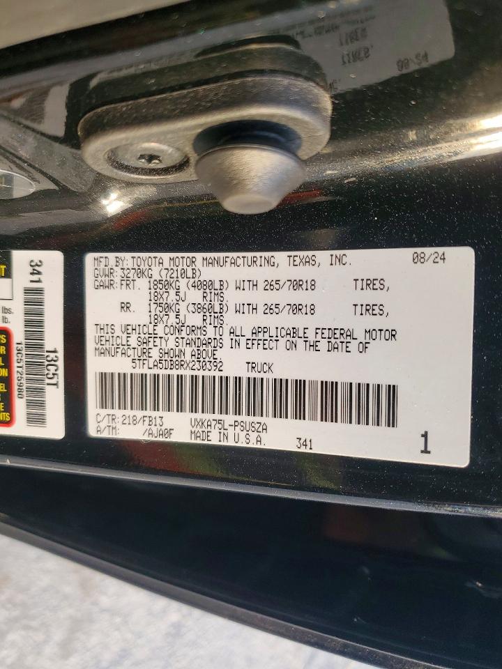 2024 TOYOTA TUNDRA CREWMAX SR photo 13