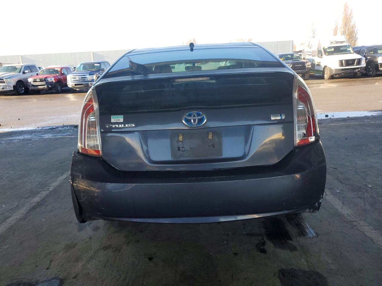 2013 TOYOTA PRIUS TWO photo 6