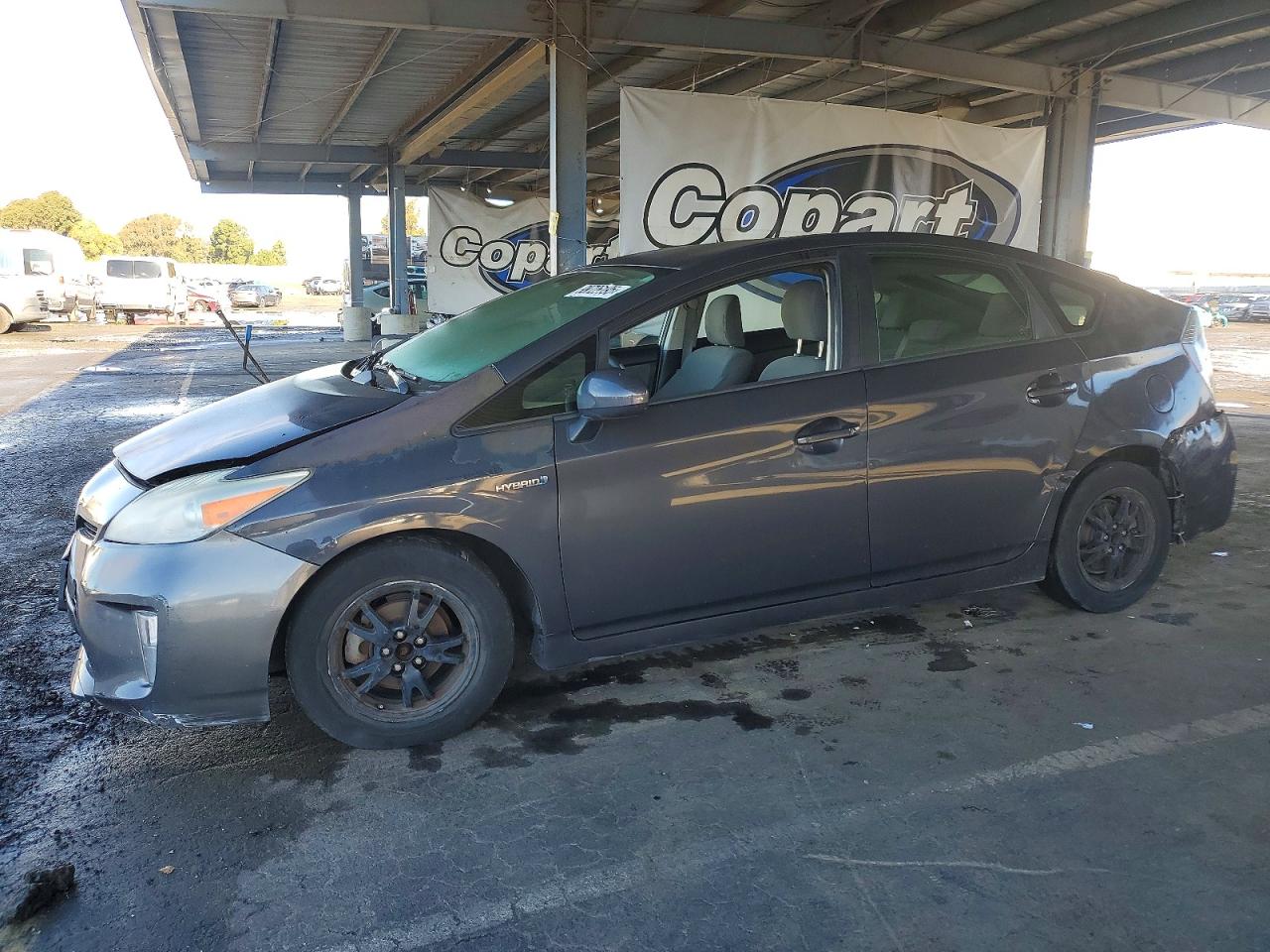2013 TOYOTA PRIUS