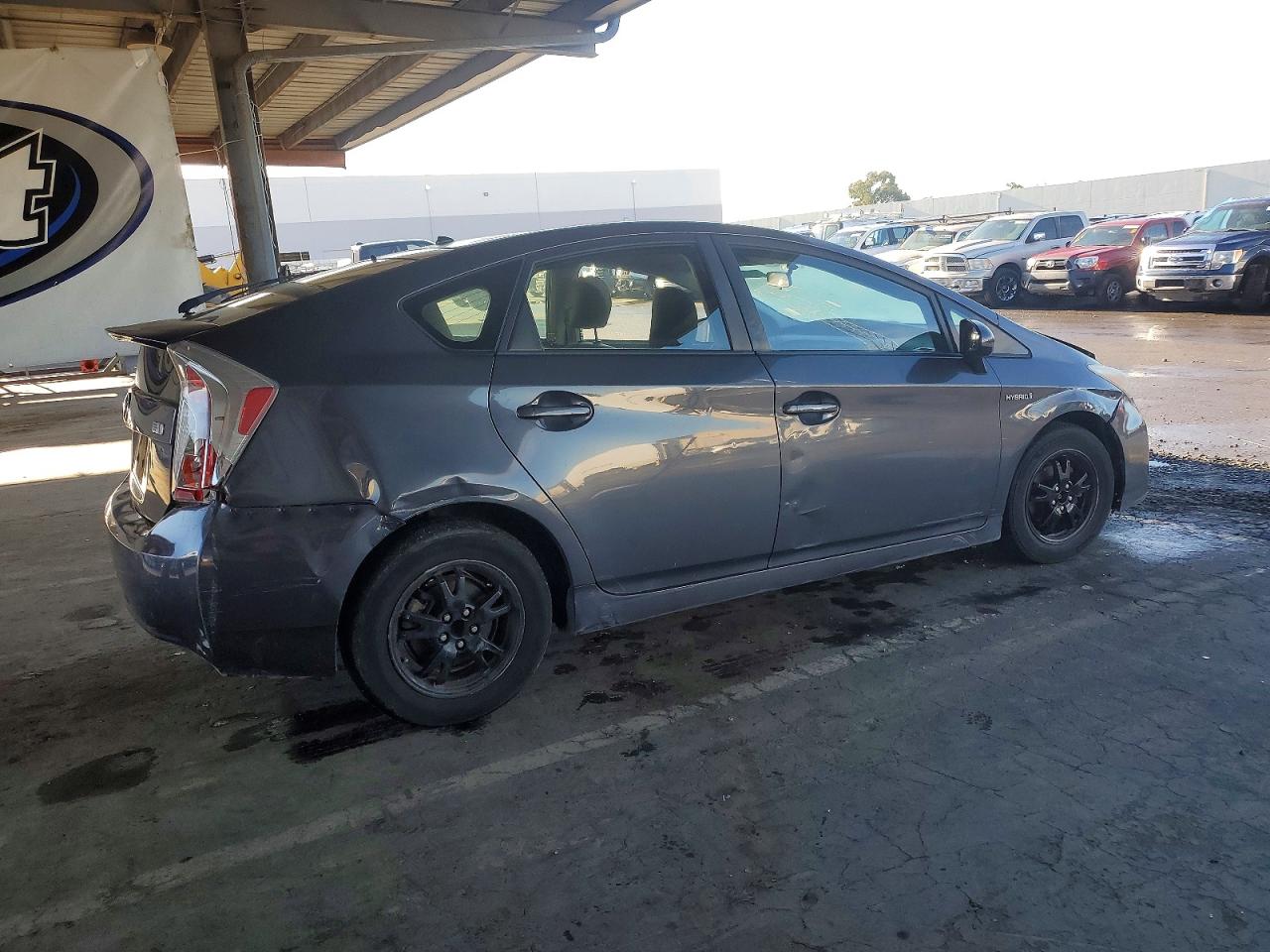 2013 TOYOTA PRIUS TWO photo 3