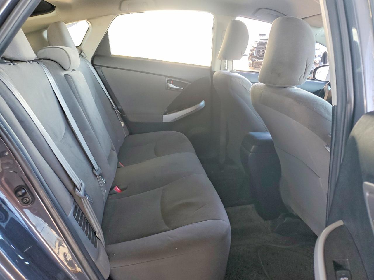 2013 TOYOTA PRIUS TWO photo 10