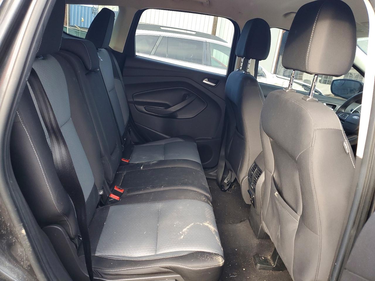 2017 FORD ESCAPE SE photo 11