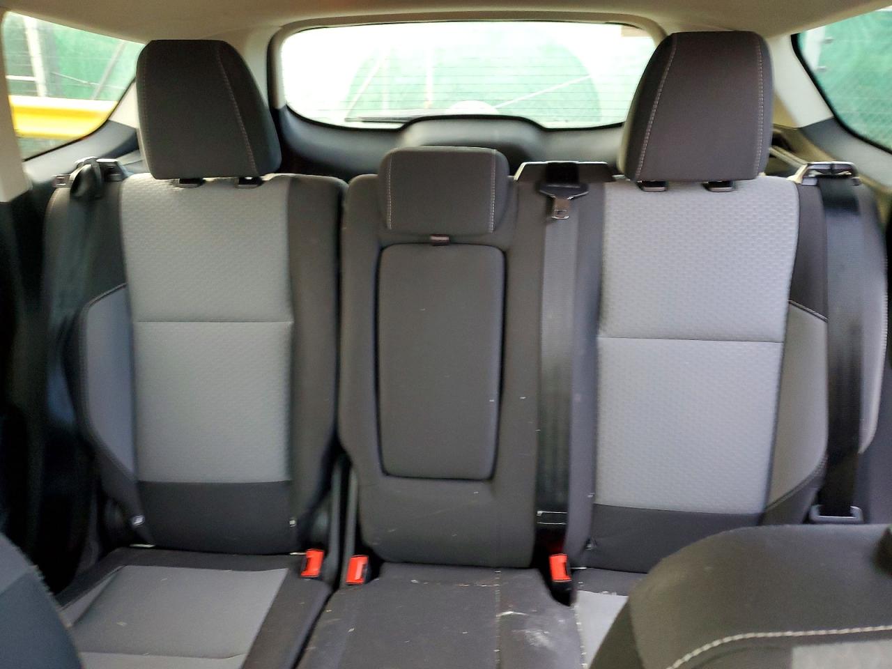 2017 FORD ESCAPE SE photo 10