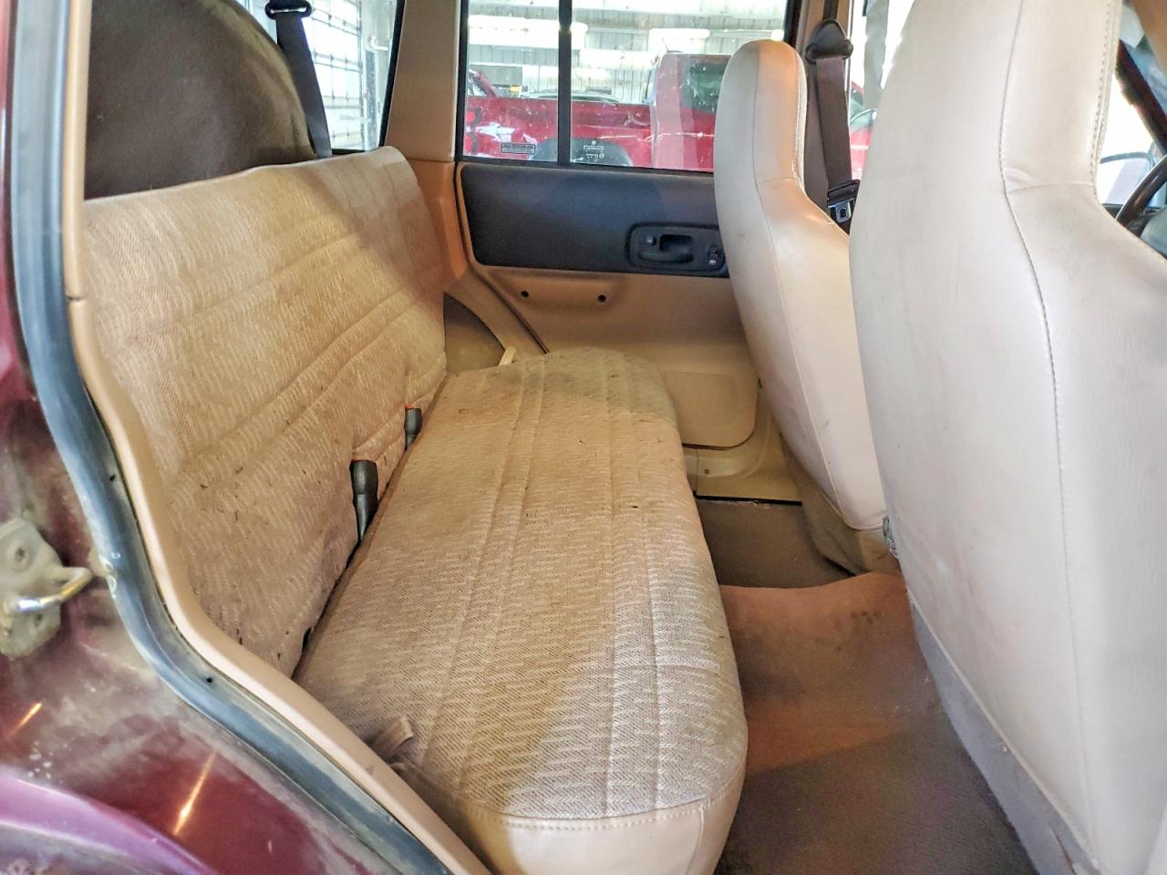 2000 JEEP CHEROKEE SPORT photo 11