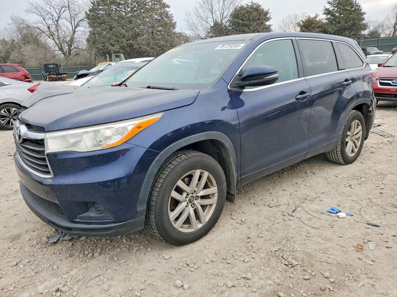 2016 TOYOTA HIGHLANDER
