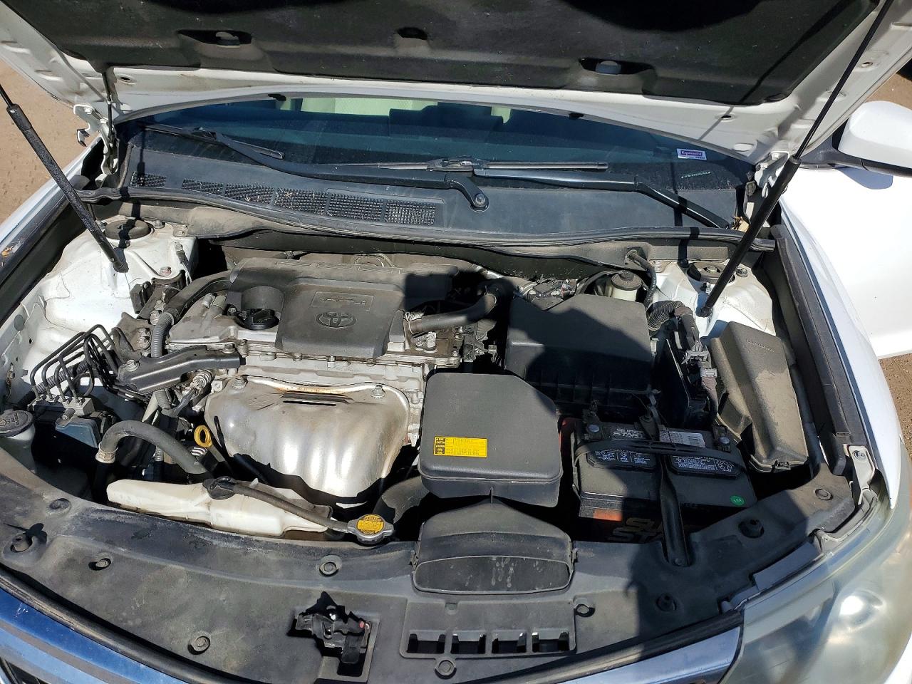 2014 TOYOTA CAMRY L photo 21