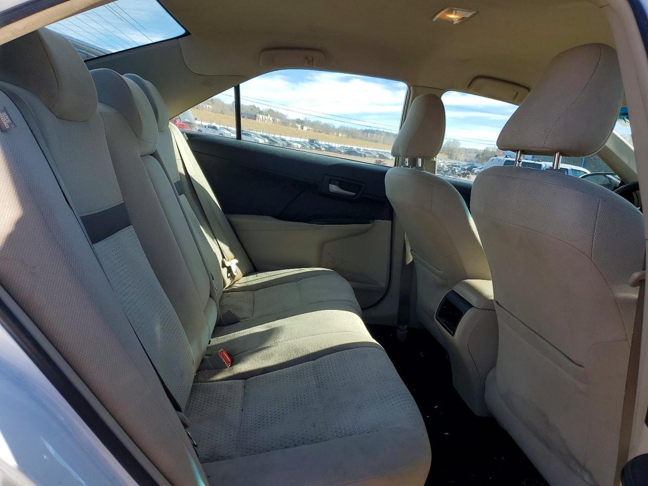 2014 TOYOTA CAMRY L photo 19