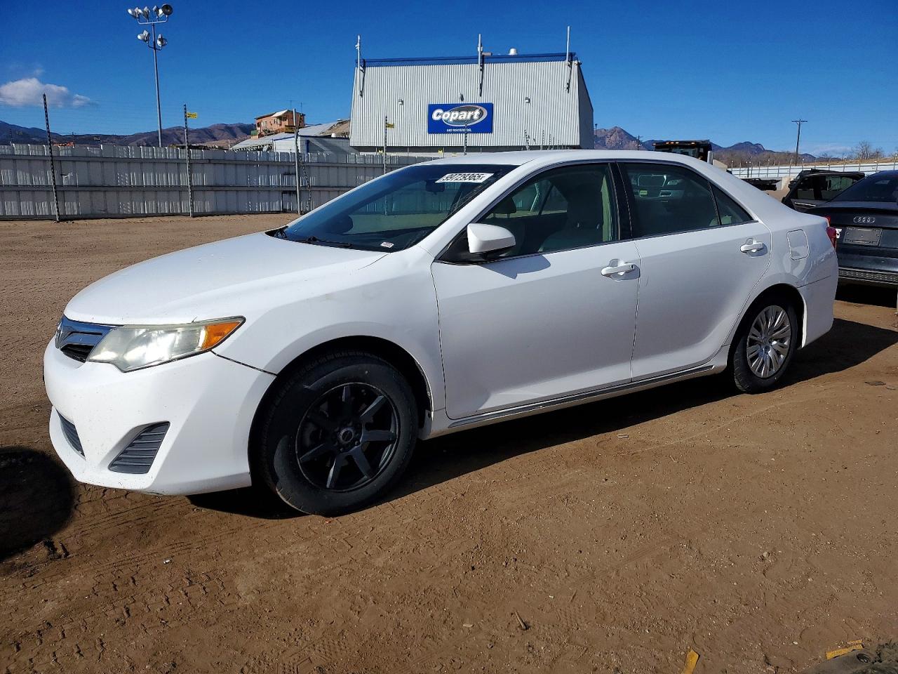 2014 TOYOTA CAMRY