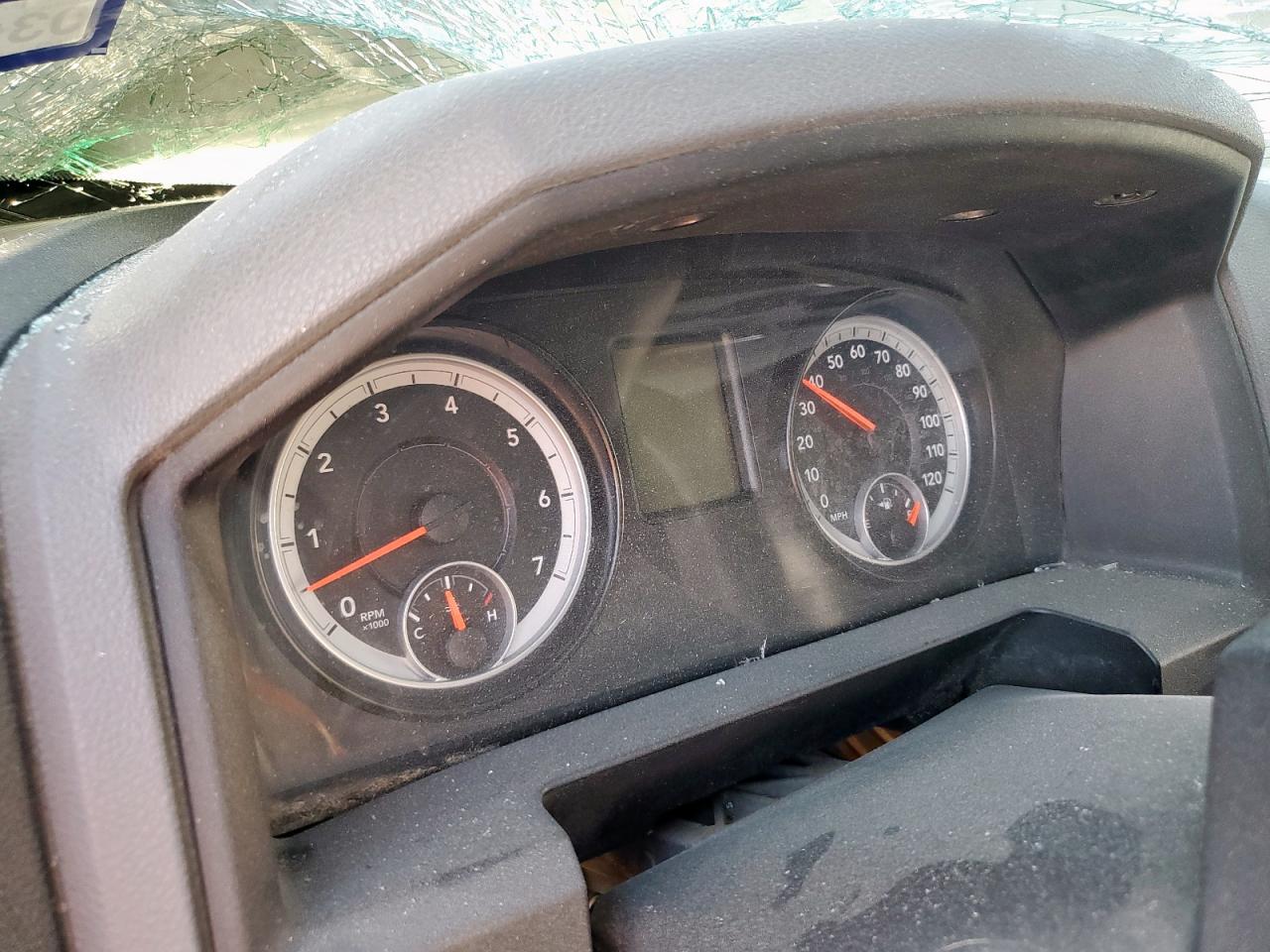 2014 RAM 1500 SLT photo 9